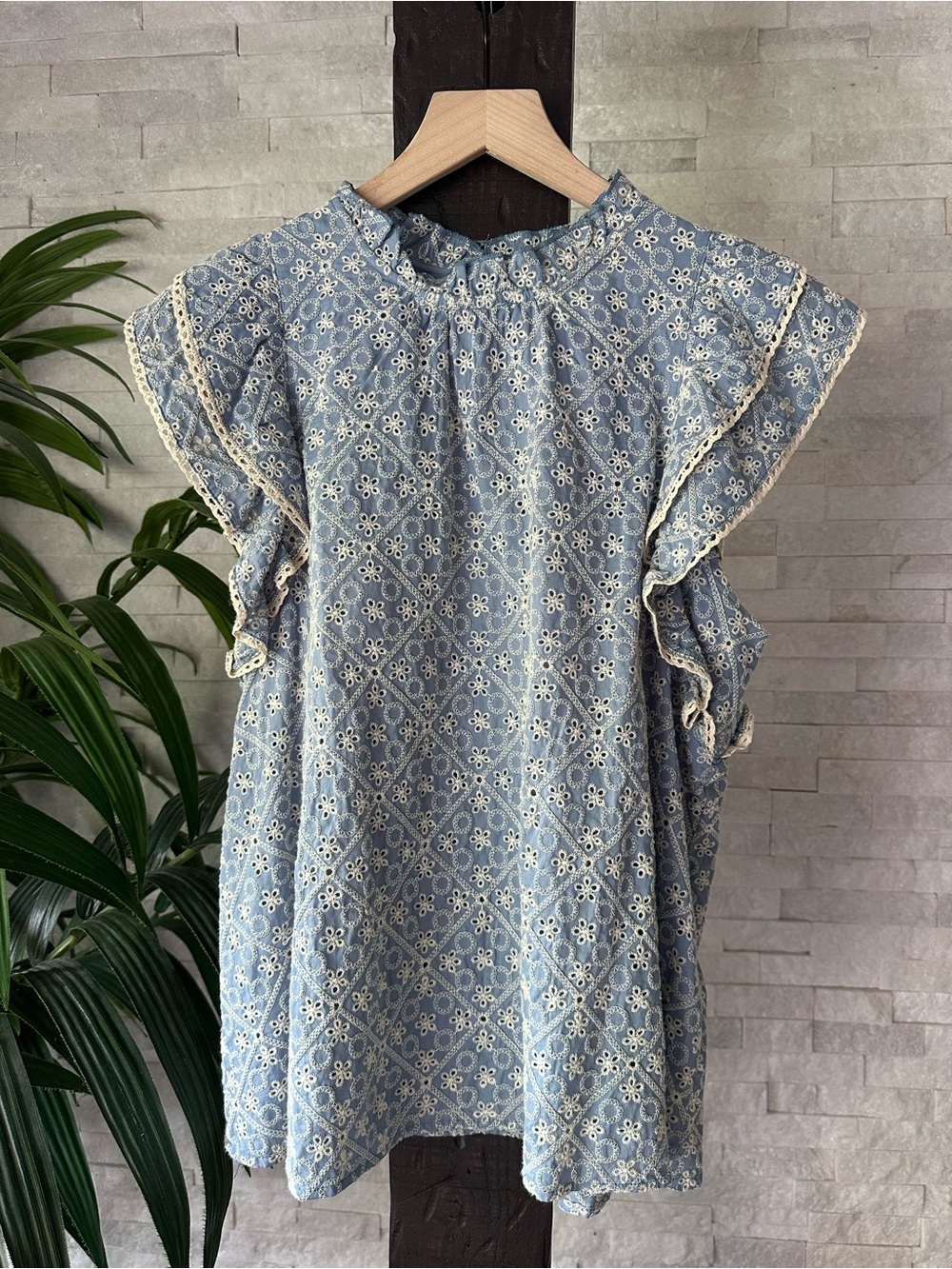 In Loom Blue Floral Eyelet Ruffle Collar Sleeve Blouse Size L
